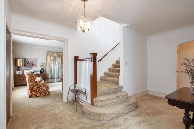 1121 W 16th Ave, House other with 8 bedrooms, 3 bathrooms and 2 parking in Vancouver BC | Image 5