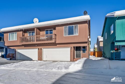 39-7989 Hillshire Ct, Anchorage, AK, 99504-5901 | Card Image