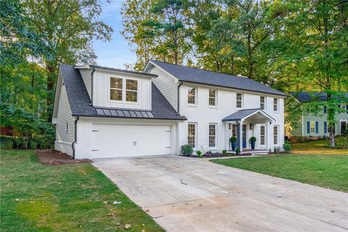 4942 Lakeland Woods Ct, Dunwoody, GA, 30338-4402 | Card Image