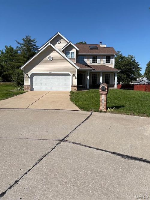 16439 Hampden Pl, Florissant, MO, 63034-3394 | Card Image