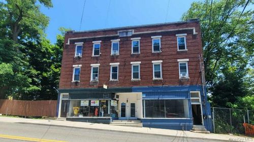 2-s-2684 W Main St, Wappingers Falls, NY, 12590-1987 | Card Image