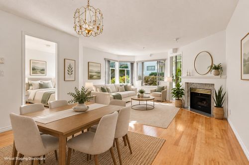 207-3638 Rae Ave, Vancouver, BC, V5R2P5 | Card Image