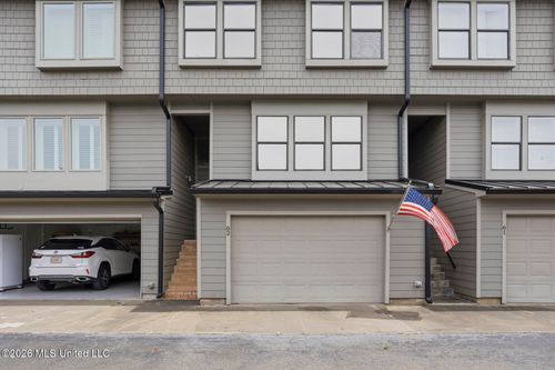 62 Breakers Ln, Ridgeland, MS, 39157-1102 | Card Image