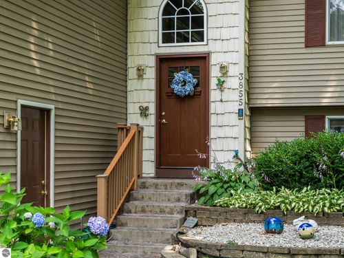3855 White Birch Dr, Grawn, MI, 49637-9724 | Card Image