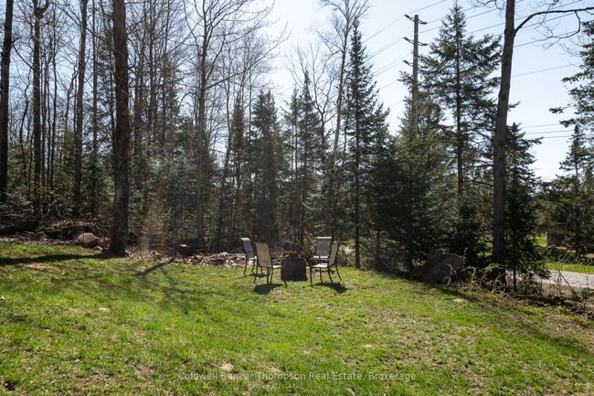 751 Old Muskoka Rd, House other with 3 bedrooms, 1 bathrooms and 4 parking in Utterson ON | Image 37