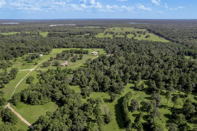 Large overview of roads leading to the property | Image 7