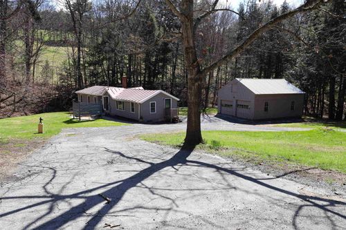 1013 Jericho Rd, White River Junction, VT, 05001-9012 | Card Image