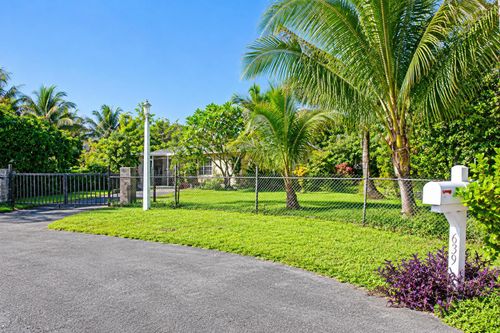 639 Madeline Ct, West Palm Beach, FL, 33413-3452 | Card Image