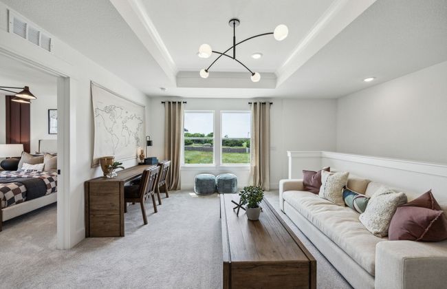 Open concept gathering room *Model representation | Image 13