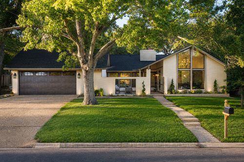 2404 Comburg Castle Way, Austin, TX, 78748-5200 | Card Image