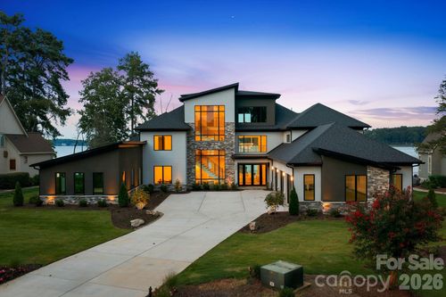 3904 Channel Pointe Ln, Denver, NC, 28037-6475 | Card Image