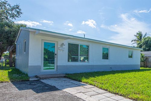 1631 N 69th Ave, Hollywood, FL, 33024-5617 | Card Image