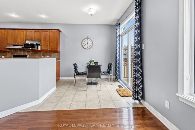 817 Feather Moss Way, House other with 4 bedrooms, 4 bathrooms and 4 parking in Gloucester ON | Image 17