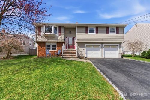 83 Garfield Ave, Colonia, NJ, 07067-2220 | Card Image