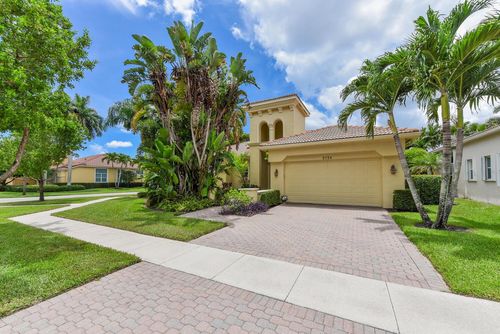 9724 Via Grandezza W, Wellington, FL, 33411-6501 | Card Image