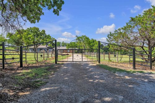 202 Powell Rd, Weatherford, TX, 76088-0622 | Card Image