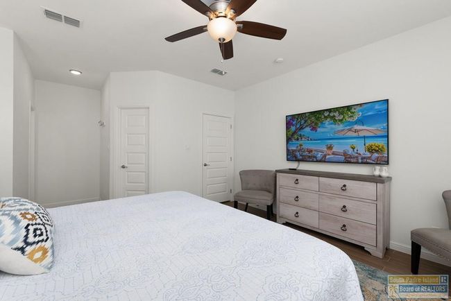 A - 212 W Acapulco St, Townhouse with 3 bedrooms, 3 bathrooms and 2 parking in South Padre Island TX | Image 18