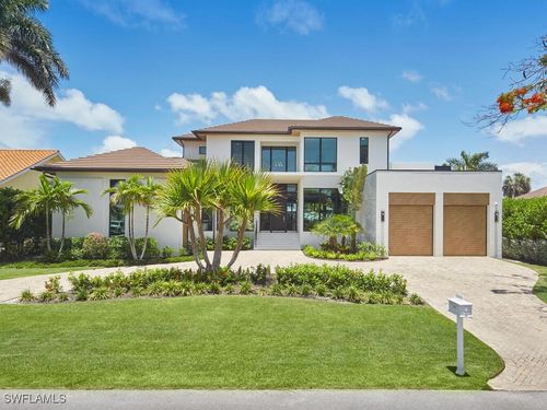 595 16th Ave S, NAPLES, FL, 34102-7447 | Card Image