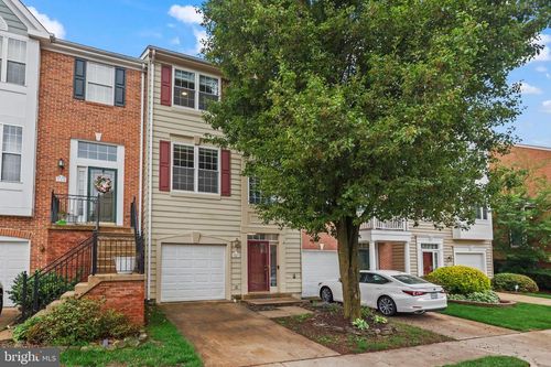 967 Herons Run Ln, WOODBRIDGE, VA, 22191-1351 | Card Image