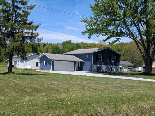 17536 Hosmer Road, Middlefield, OH, 44062 | Card Image