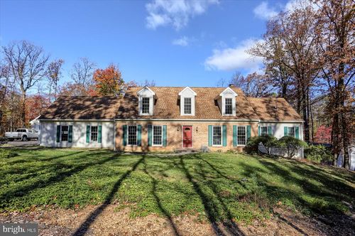 1226 Blossom Ter, BOILING SPRINGS, PA, 17007-9629 | Card Image