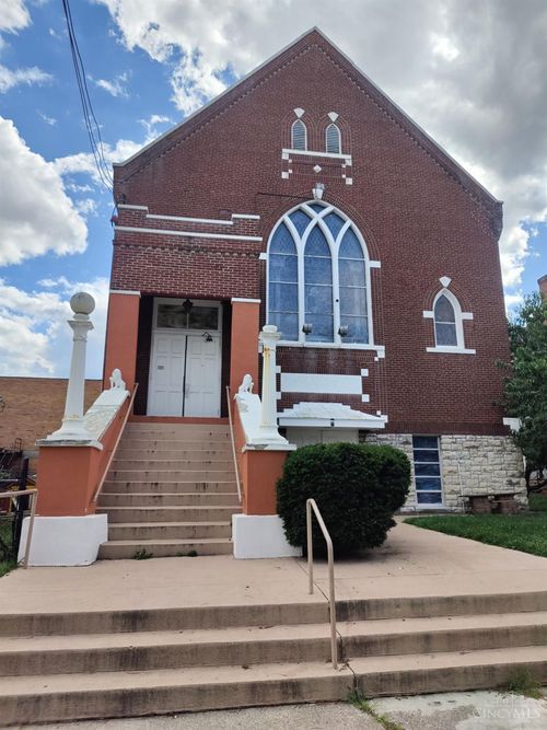 2053 Courtland Ave, Norwood, OH, 45212-3009 | Card Image