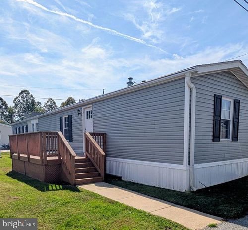 9 Fleming Dr, COATESVILLE, PA, 19320-4269 | Card Image