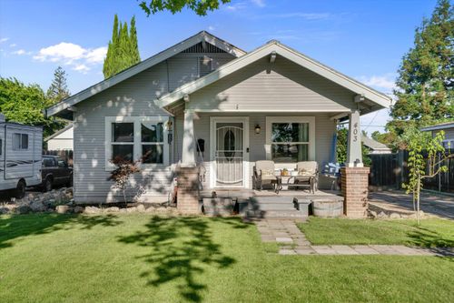 403 S Acacia Ave, Ripon, CA, 95366-2627 | Card Image