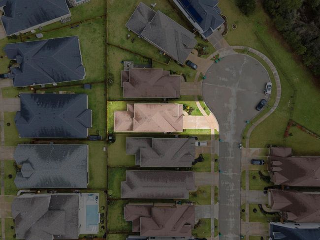 Notice where the home is located in the cul de sac. | Image 29