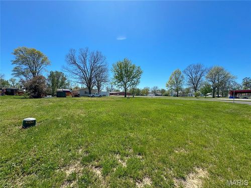 300 Freedom Dr, Hecker, IL, 62248-1019 | Card Image