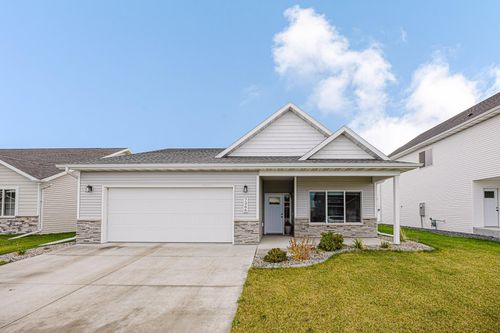 7366 29th St S, Fargo, ND, 58104-2509 | Card Image