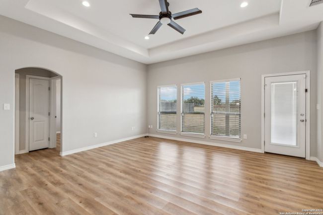 527 Monte Vista Dr, House other with 3 bedrooms, 2 bathrooms and null parking in Pleasanton TX | Image 10