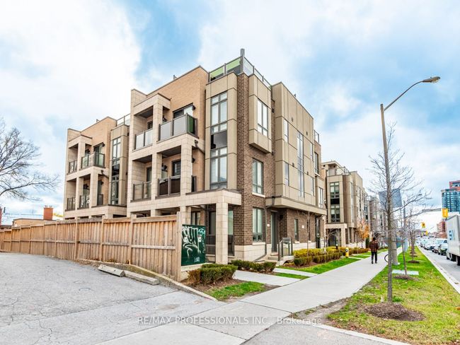 4 - 713 Lawrence Ave W, Condo with 2 bedrooms, 2 bathrooms and null parking in North York ON | Image 20