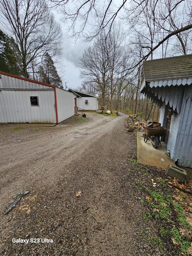 10186 Hunts Creek Rd, House other with 3 bedrooms, 1 bathrooms and null parking in Vevay IN | Image 17