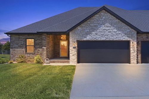3579 W Camelot St, Springfield, MO, 65807-2692 | Card Image