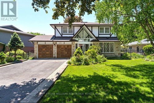 2192 Castlestone Crt, Mississauga, ON, L5B1Y1 | Card Image