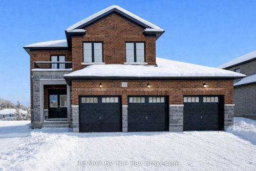 12 Misty Ridge Rd, Wasaga Beach, ON, L9Z0R8 | Card Image