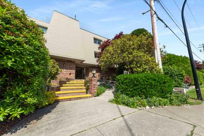 309 - 1429 Merklin St, Condo with 2 bedrooms, 1 bathrooms and 1 parking in White Rock BC | Image 1