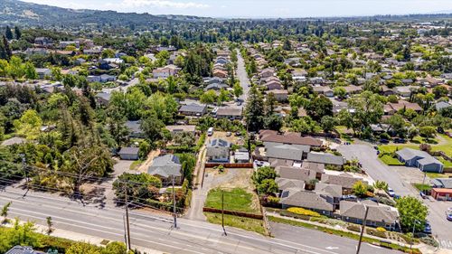 1051 Coombsville Rd, Napa, CA, 94558-3943 | Card Image