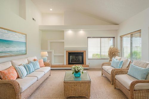 439 Bunker Cir, St George, UT, 84770-6120 | Card Image