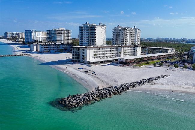 201 - 2100 Benjamin Franklin Dr, Condo with 2 bedrooms, 2 bathrooms and null parking in SARASOTA FL | Image 33