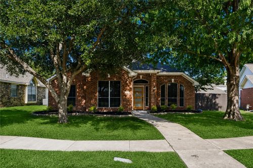 305 Droinwich Cir, Allen, TX, 75002-3927 | Card Image
