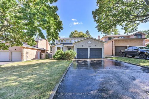 1906 Stoneybrook Crt, Mississauga, ON, L5L3W2 | Card Image