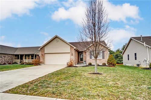 611 Meadowview Court, Carlisle, OH, 45005 | Card Image