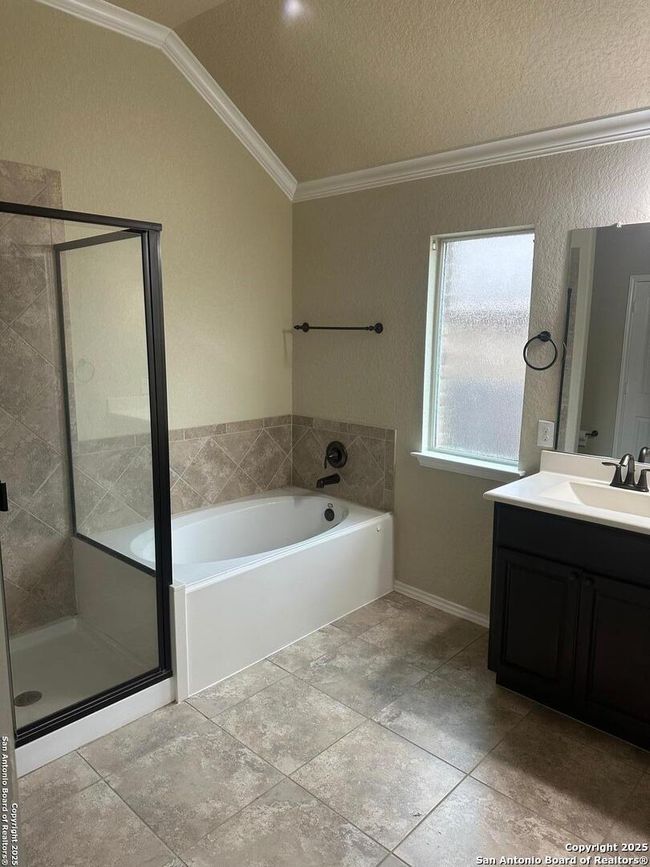 209 Rawhide Way, House other with 3 bedrooms, 2 bathrooms and null parking in Cibolo TX | Image 8