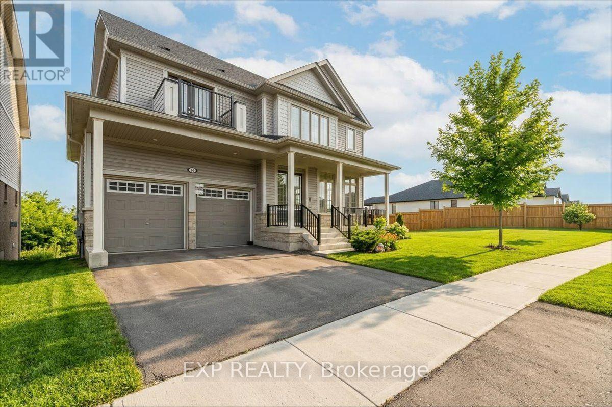 Residential in Centre Wellington (Fergus)