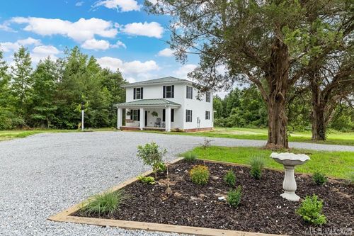 1000 Locust St, South Hill, VA, 23970-3760 | Card Image