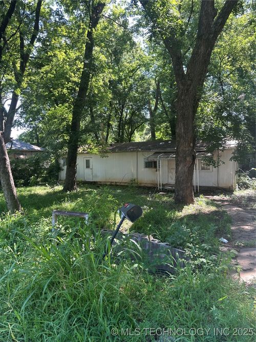 205 N Vine Ave, Cleveland, OK, 74020-3627 | Card Image