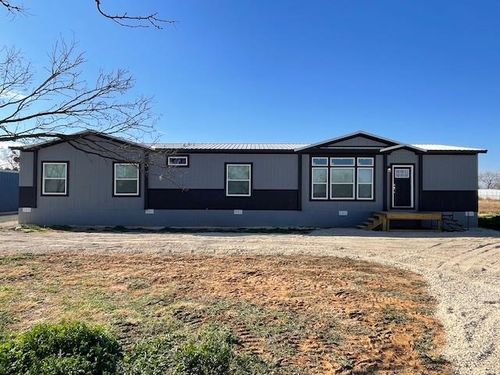 10655 S State Highway 208, Hermleigh, TX, 79526-3207 | Card Image