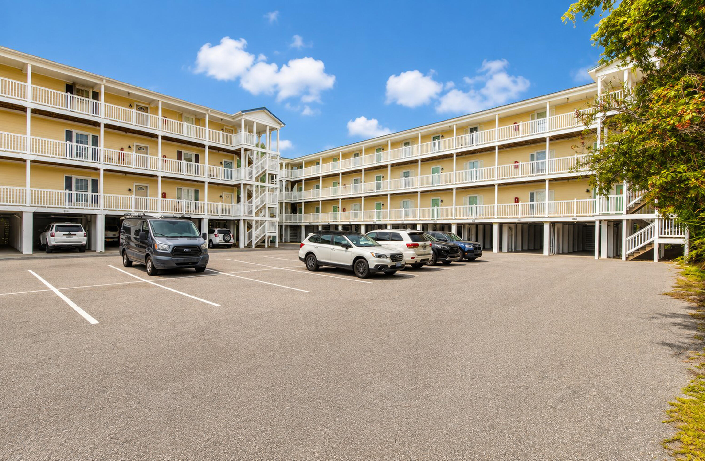 Residential Lease in Charleston 3